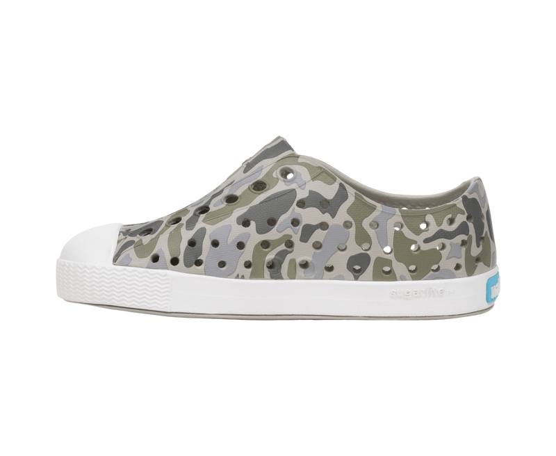Angled view of a Native Shoes Kids Jefferson Print Kids | Slkgry/Shlwht/Vetcamo Footwear in Slkgry/Shlwht/Vetcamo