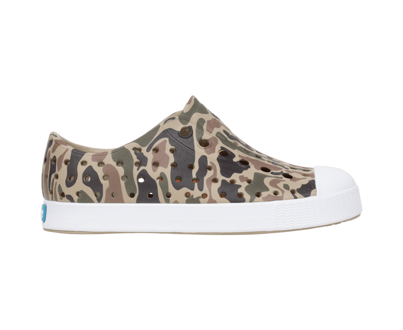 Side view of a Native Shoes Kids Jefferson Print Kids Footwear in Flxtn/Shlwht/Tuffcamo