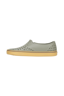 Angled view of a Native Shoes Miles Wanderfoam | Vetgry/Hevbr Footwear in Vetgry/Hevbr