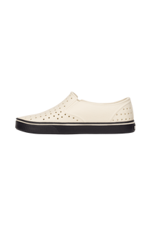 Angled view of a Native Shoes Miles Wanderfoam | Bnwht/Jfyblk Footwear in Bnwht/Jfyblk