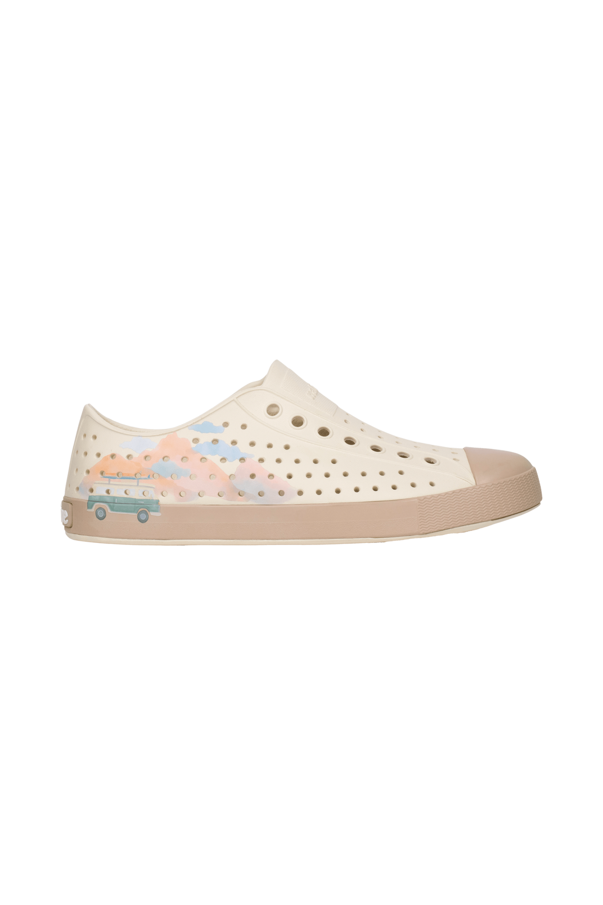 Side view of a Native Shoes Adults Jefferson Wanderfoam Block Footwear in Bnwht/Flxtn/Campvanbloc