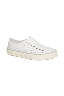 Bottom view of a Native Shoes Jefferson Arc Wanderfoam | Shell White / Whisper White Footwear in Shell White / Whisper White