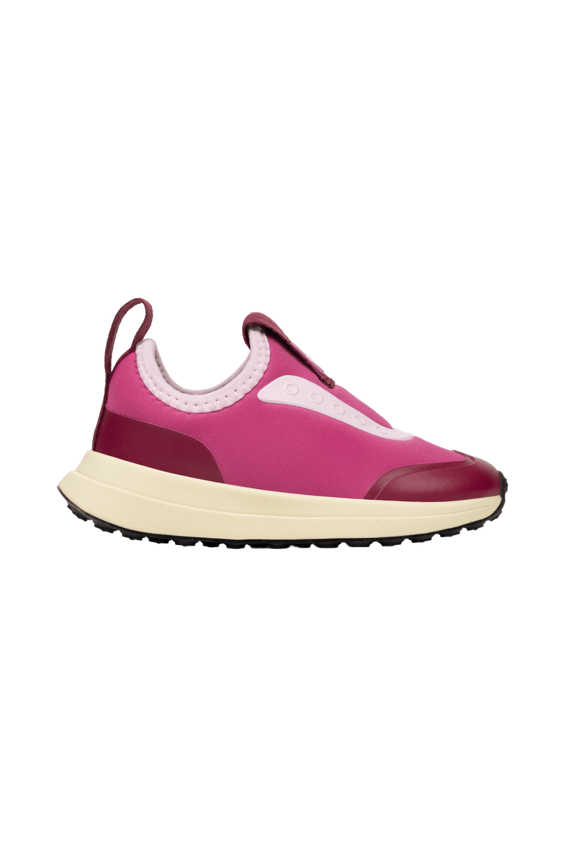 Side view of a Native Shoes Kids Robbie Dash Kids Footwear in Smbpnk/Tapoffwht/Jfyblk