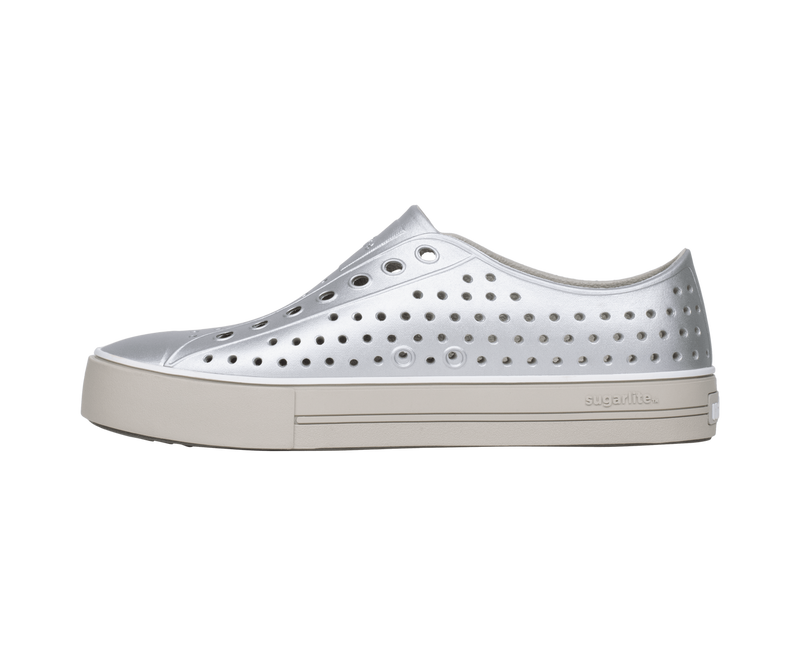 Angled view of a Native Shoes Jefferson Arc Wf Metallic | Slkgrymtllc/Slkgry Footwear in Slkgrymtllc/Slkgry