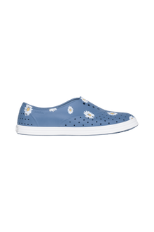Side view of a Native Shoes Adults Jericho Wanderfoam Print Footwear in Oasisbl/Shlwht/Daisyaop