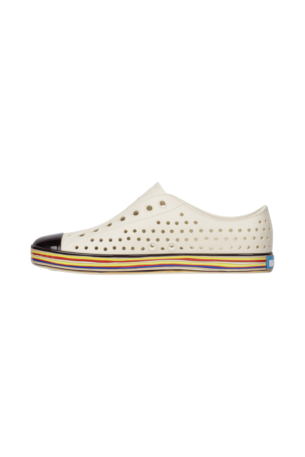 Angled view of a Native Shoes Jefferson Wanderfoam Wrp | Bnwht/Strtarnbw Footwear in Bnwht/Strtarnbw