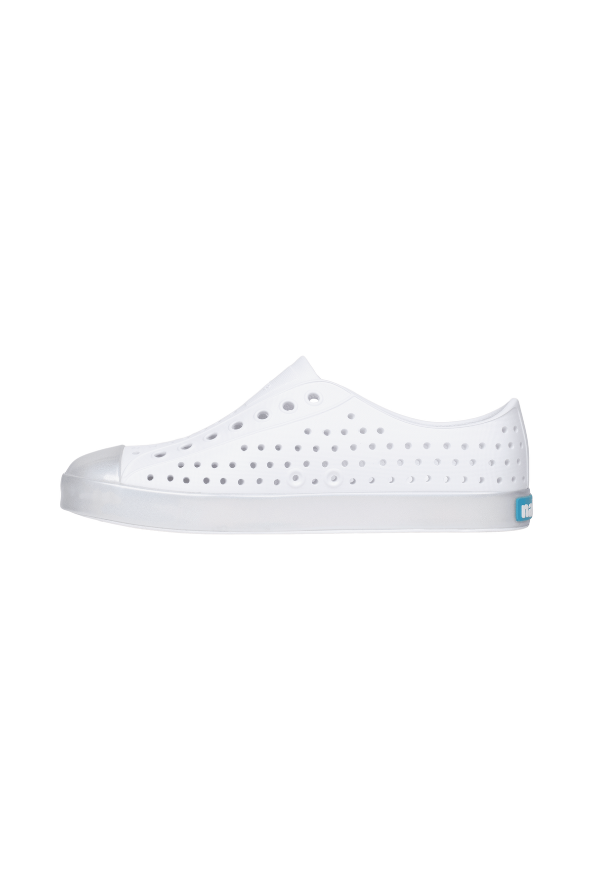 Angled view of a Native Shoes Jefferson Wanderfoam Wrp | Shlwht/Holo Footwear in Shlwht/Holo